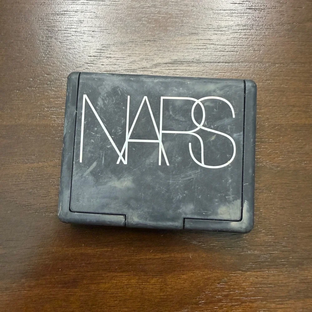 NARS Blush in Behave